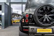 Land Rover 3.0 D300 MHEV X-Dynamic S SUV 5dr Diesel Auto 4WD Euro 6 (s/s) (300 ps)