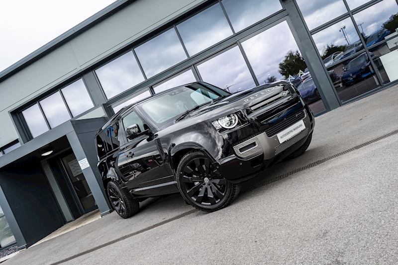 Land Rover 3.0 D300 MHEV X-Dynamic S SUV 5dr Diesel Auto 4WD Euro 6 (s/s) (300 ps)