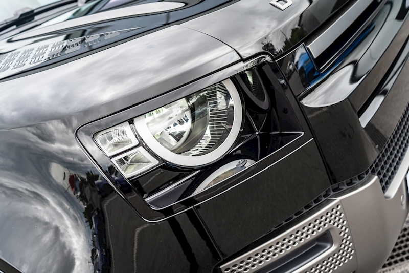 Land Rover 3.0 D300 MHEV X-Dynamic S SUV 5dr Diesel Auto 4WD Euro 6 (s/s) (300 ps)