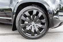 Land Rover 3.0 D300 MHEV X-Dynamic S SUV 5dr Diesel Auto 4WD Euro 6 (s/s) (300 ps)