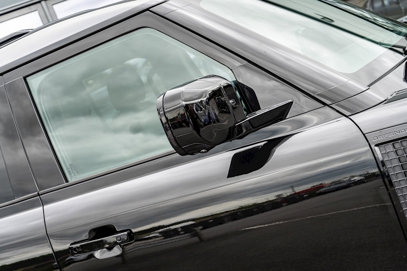 Land Rover 3.0 D300 MHEV X-Dynamic S SUV 5dr Diesel Auto 4WD Euro 6 (s/s) (300 ps)