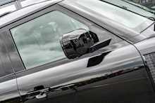 Land Rover 3.0 D300 MHEV X-Dynamic S SUV 5dr Diesel Auto 4WD Euro 6 (s/s) (300 ps)