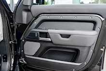 Land Rover 3.0 D300 MHEV X-Dynamic S SUV 5dr Diesel Auto 4WD Euro 6 (s/s) (300 ps)