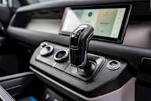 Land Rover 3.0 D300 MHEV X-Dynamic S SUV 5dr Diesel Auto 4WD Euro 6 (s/s) (300 ps)