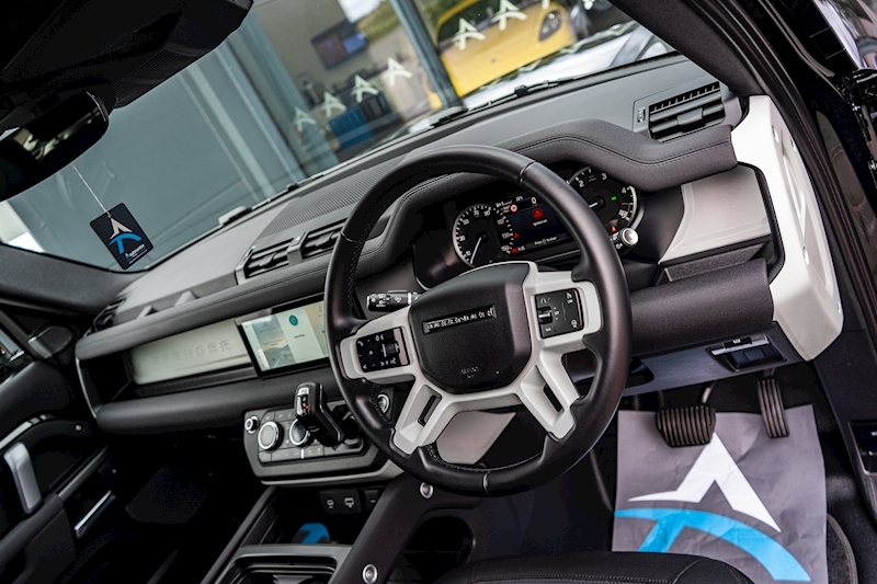 Land Rover 3.0 D300 MHEV X-Dynamic S SUV 5dr Diesel Auto 4WD Euro 6 (s/s) (300 ps)