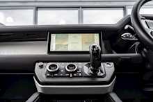 Land Rover 3.0 D300 MHEV X-Dynamic S SUV 5dr Diesel Auto 4WD Euro 6 (s/s) (300 ps)