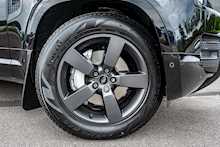 Land Rover Defender 110 D300 MHEV X-Dynamic HSE 3.0 5dr SUV Automatic Diesel