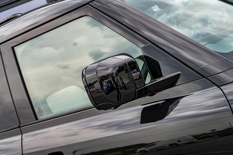 Land Rover Defender 110 D300 MHEV X-Dynamic HSE 3.0 5dr SUV Automatic Diesel