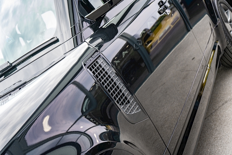 Land Rover Defender 110 D300 MHEV X-Dynamic HSE 3.0 5dr SUV Automatic Diesel