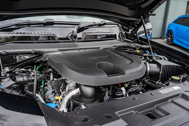 Land Rover Defender 110 D300 MHEV X-Dynamic HSE 3.0 5dr SUV Automatic Diesel