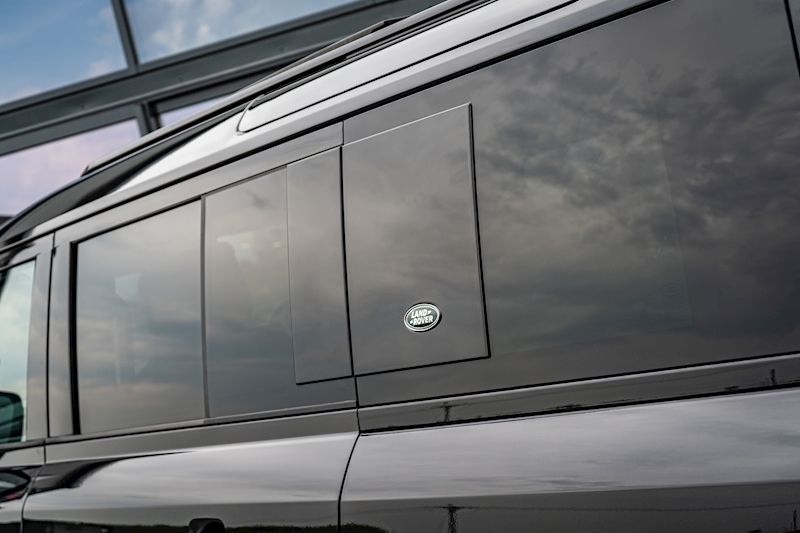 Land Rover Defender 110 D300 MHEV X-Dynamic HSE 3.0 5dr SUV Automatic Diesel