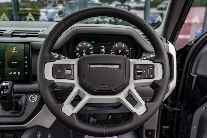 Land Rover Defender 110 D300 MHEV X-Dynamic HSE 3.0 5dr SUV Automatic Diesel