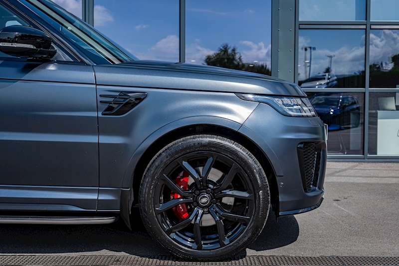 Land Rover 5.0 P575 V8 SVR SUV 5dr Petrol Auto 4WD Euro 6 (s/s) (575 ps)