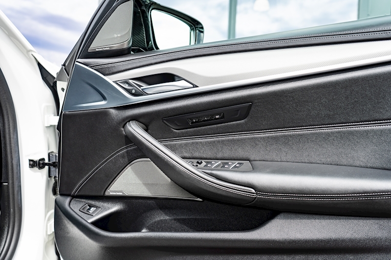 BMW 5 Series M5 4.4 4dr Saloon Automatic Petrol