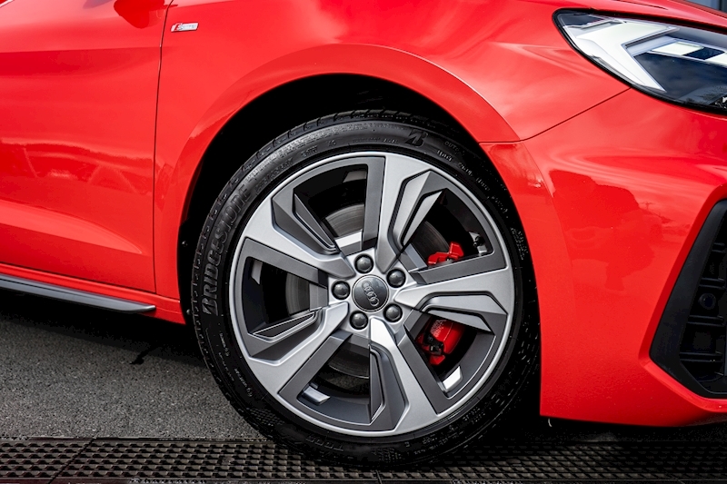 Audi 2.0 TFSI 40 S line Competition Sportback 5dr Petrol S Tronic Euro 6 (s/s) (200 ps)