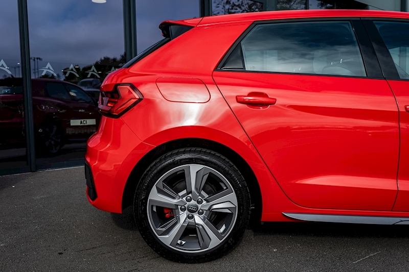 Audi 2.0 TFSI 40 S line Competition Sportback 5dr Petrol S Tronic Euro 6 (s/s) (200 ps)