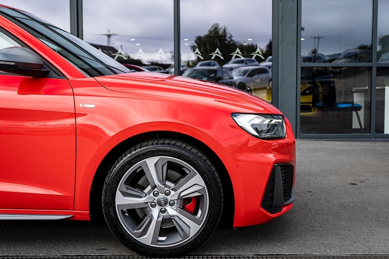 Audi 2.0 TFSI 40 S line Competition Sportback 5dr Petrol S Tronic Euro 6 (s/s) (200 ps)