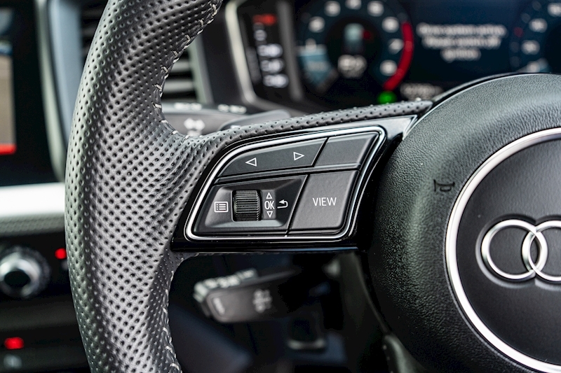 Audi 2.0 TFSI 40 S line Competition Sportback 5dr Petrol S Tronic Euro 6 (s/s) (200 ps)