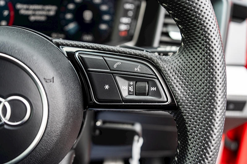 Audi 2.0 TFSI 40 S line Competition Sportback 5dr Petrol S Tronic Euro 6 (s/s) (200 ps)