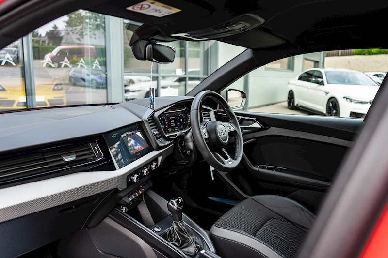 Audi 2.0 TFSI 40 S line Competition Sportback 5dr Petrol S Tronic Euro 6 (s/s) (200 ps)