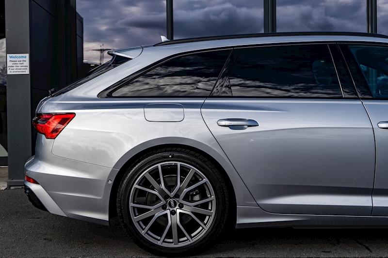 Audi 2.0 TFSI 45 Black Edition Estate 5dr Petrol S Tronic quattro Euro 6 (s/s) (265 ps)