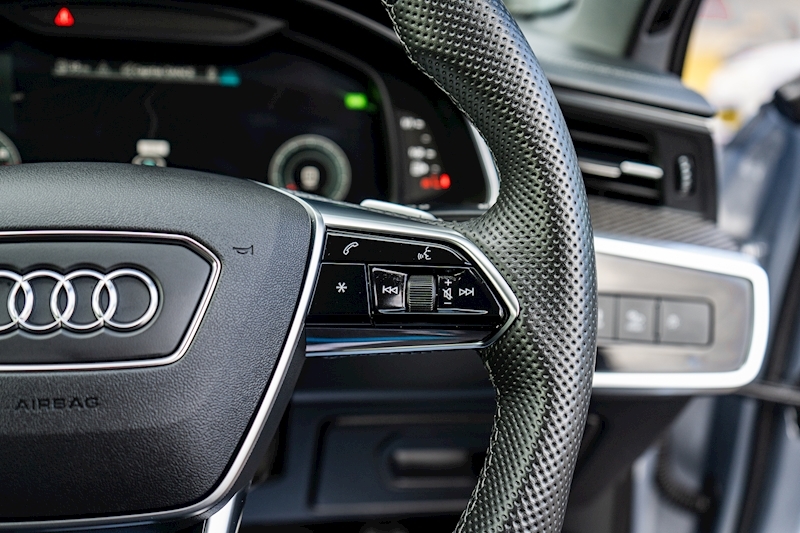 Audi 2.0 TFSI 45 Black Edition Estate 5dr Petrol S Tronic quattro Euro 6 (s/s) (265 ps)