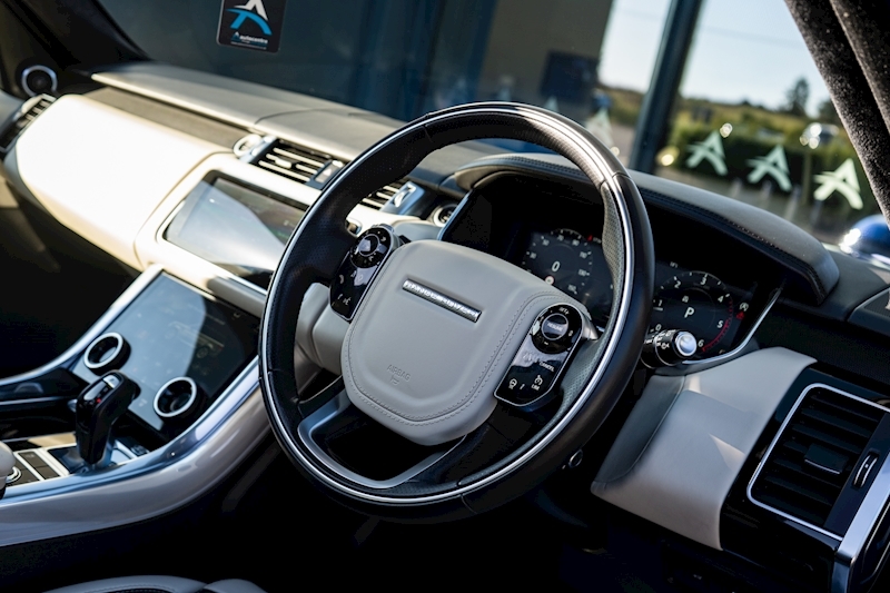 Land Rover 3.0 SD V6 Autobiography Dynamic SUV 5dr Diesel Auto 4WD Euro 6 (s/s) (306 ps)