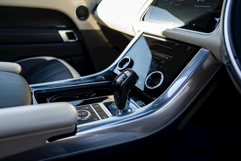 Land Rover 3.0 SD V6 Autobiography Dynamic SUV 5dr Diesel Auto 4WD Euro 6 (s/s) (306 ps)