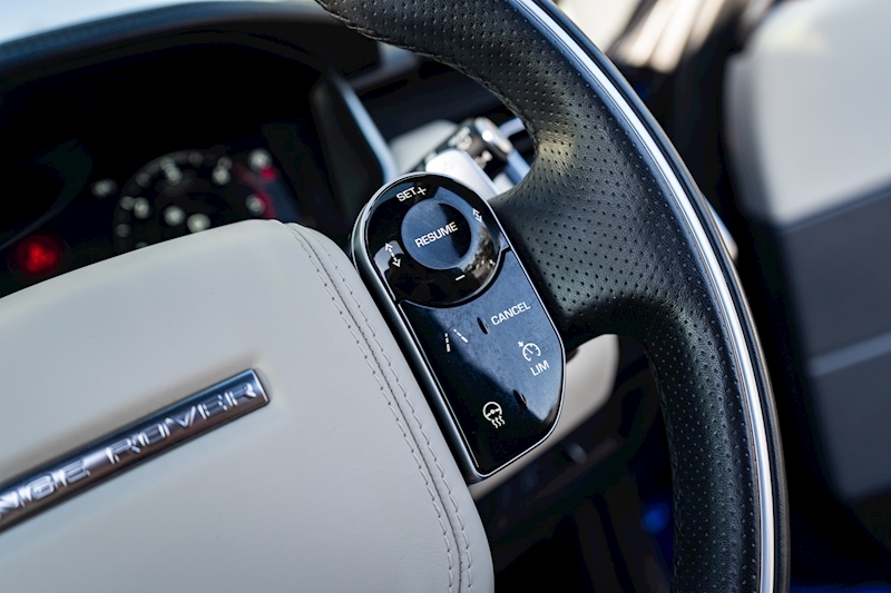 Land Rover 3.0 SD V6 Autobiography Dynamic SUV 5dr Diesel Auto 4WD Euro 6 (s/s) (306 ps)