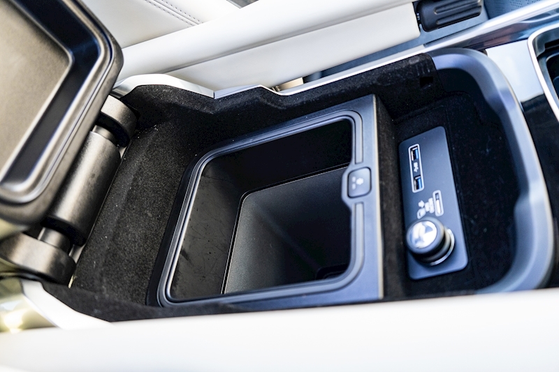 Land Rover 3.0 SD V6 Autobiography Dynamic SUV 5dr Diesel Auto 4WD Euro 6 (s/s) (306 ps)