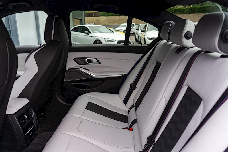 BMW 3.0 BiTurbo Competition M Saloon 4dr Petrol Steptronic xDrive Euro 6 (s/s) (510 ps)