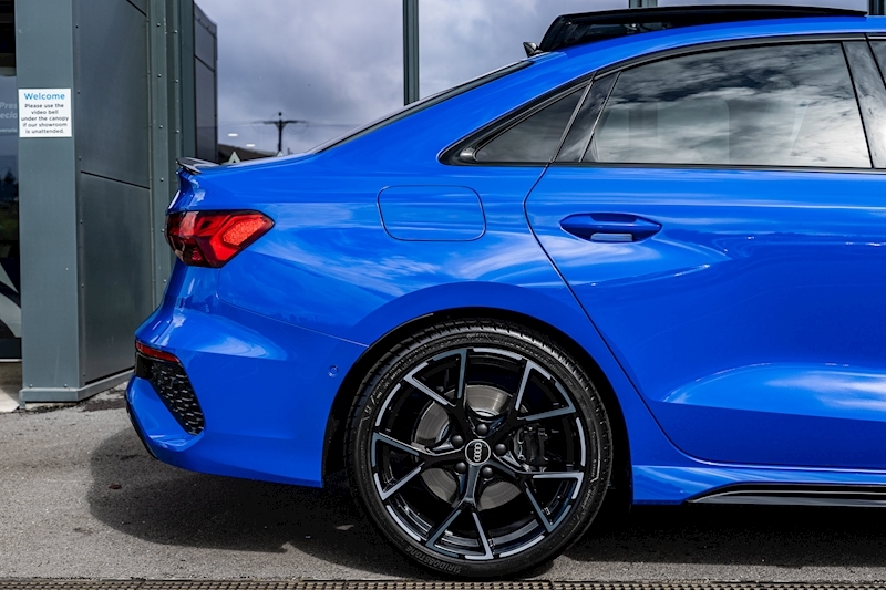 Audi RS3 TFSI Vorsprung 2.5 4dr Saloon Automatic Petrol