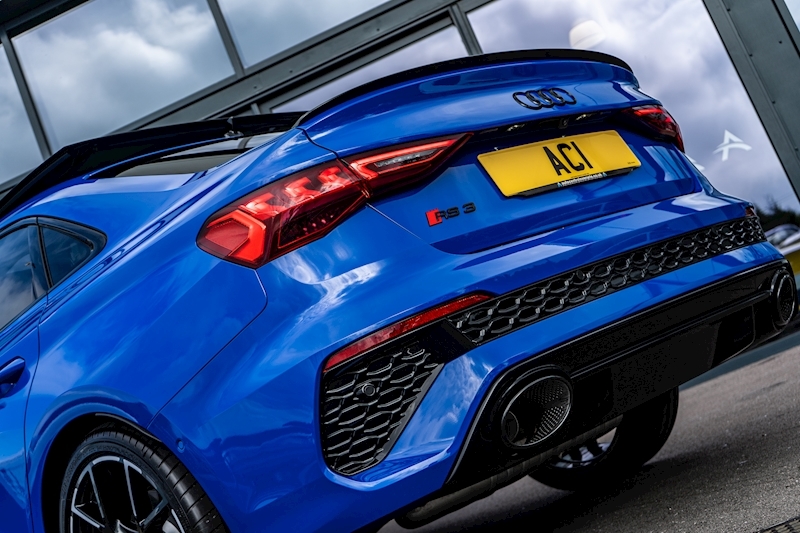 Audi RS3 TFSI Vorsprung 2.5 4dr Saloon Automatic Petrol