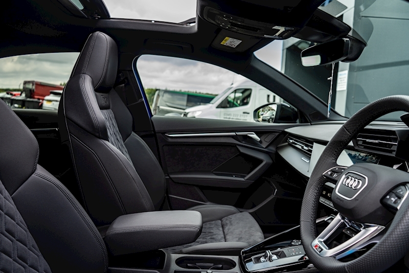 Audi RS3 TFSI Vorsprung 2.5 4dr Saloon Automatic Petrol