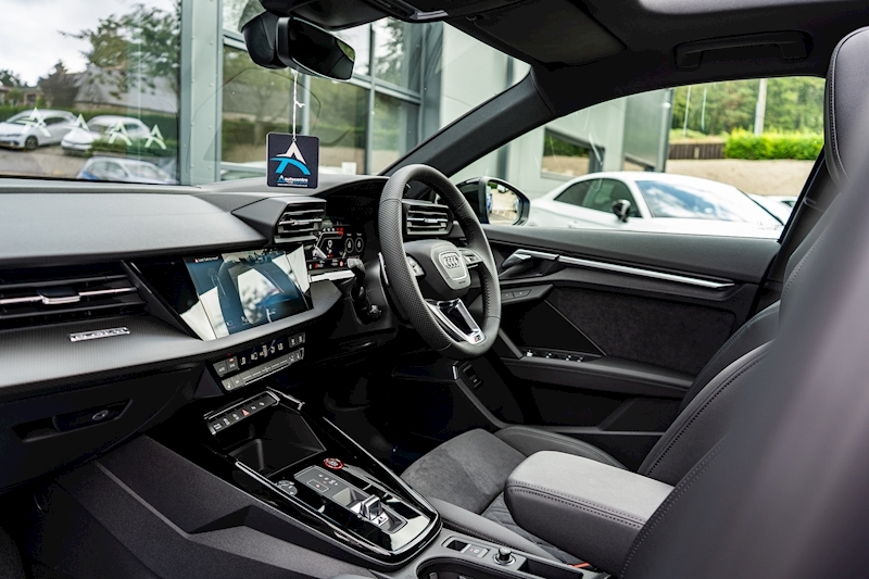 Audi RS3 TFSI Vorsprung 2.5 4dr Saloon Automatic Petrol