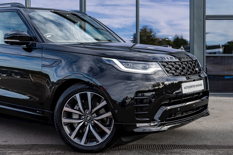 Land Rover 3.0 D300 MHEV R-Dynamic SE SUV 5dr Diesel Auto 4WD Euro 6 (s/s) (300 ps)