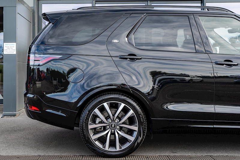 Land Rover 3.0 D300 MHEV R-Dynamic SE SUV 5dr Diesel Auto 4WD Euro 6 (s/s) (300 ps)