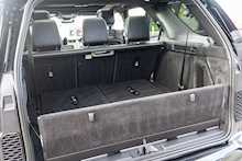 Land Rover 3.0 D300 MHEV R-Dynamic SE SUV 5dr Diesel Auto 4WD Euro 6 (s/s) (300 ps)