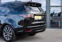 Land Rover 3.0 D300 MHEV R-Dynamic SE SUV 5dr Diesel Auto 4WD Euro 6 (s/s) (300 ps)