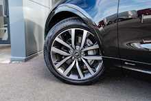 Land Rover 3.0 D300 MHEV R-Dynamic SE SUV 5dr Diesel Auto 4WD Euro 6 (s/s) (300 ps)