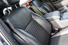 Land Rover 3.0 D300 MHEV R-Dynamic SE SUV 5dr Diesel Auto 4WD Euro 6 (s/s) (300 ps)