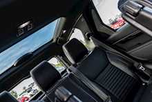 Land Rover 3.0 D300 MHEV R-Dynamic SE SUV 5dr Diesel Auto 4WD Euro 6 (s/s) (300 ps)