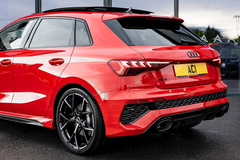 Audi 2.5 TFSI Vorsprung Sportback 5dr Petrol S Tronic quattro Euro 6 (s/s) (400 ps)