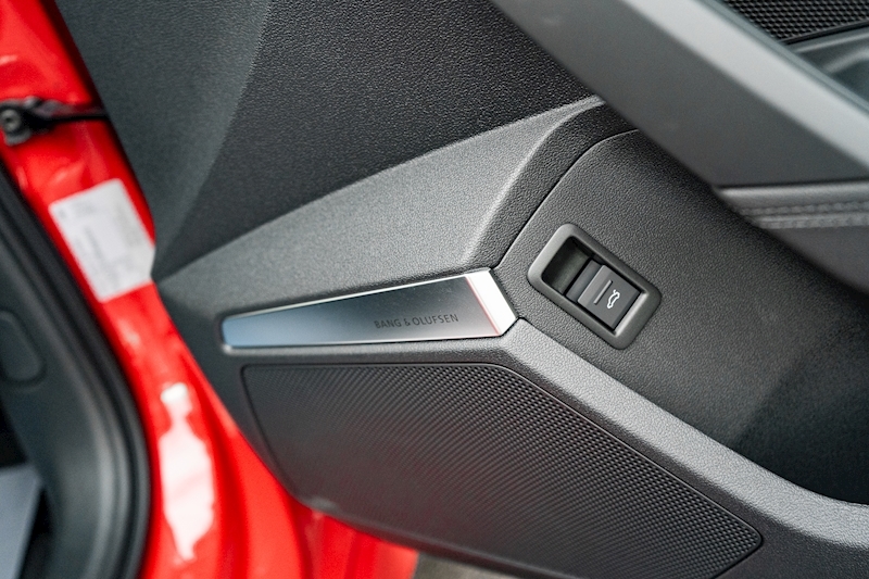 Audi 2.5 TFSI Vorsprung Sportback 5dr Petrol S Tronic quattro Euro 6 (s/s) (400 ps)