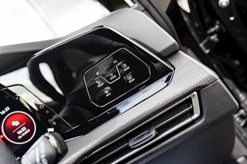 Volkswagen 2.0 TSI GTI Clubsport 45 Hatchback 5dr Petrol DSG Euro 6 (s/s) (300 ps)