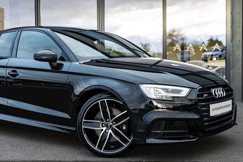 Audi 2.0 TFSI Black Edition Saloon 4dr Petrol S Tronic quattro Euro 6 (s/s) (310 ps)
