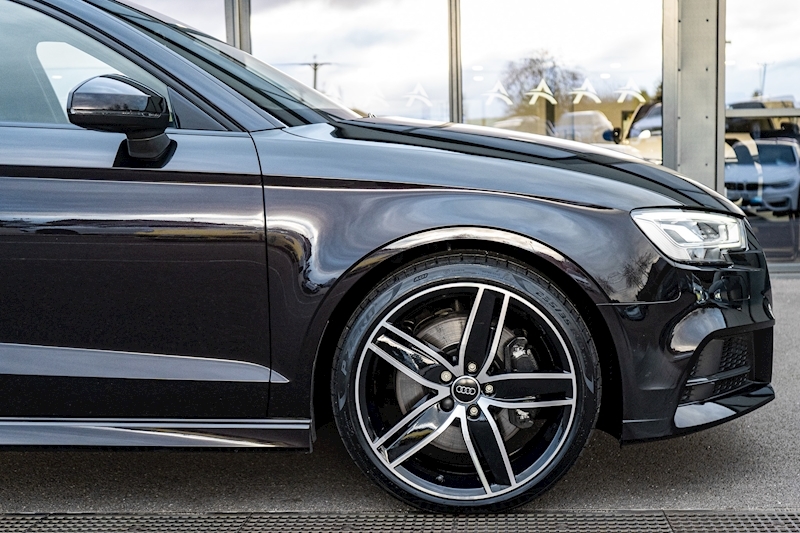 Audi 2.0 TFSI Black Edition Saloon 4dr Petrol S Tronic quattro Euro 6 (s/s) (310 ps)