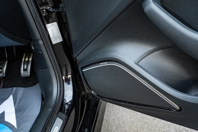 Audi 2.0 TFSI Black Edition Saloon 4dr Petrol S Tronic quattro Euro 6 (s/s) (310 ps)