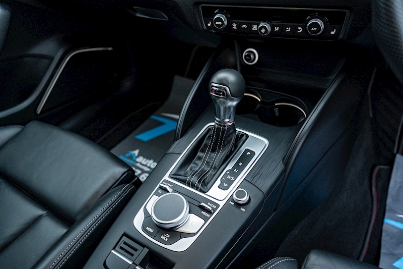 Audi 2.0 TFSI Black Edition Saloon 4dr Petrol S Tronic quattro Euro 6 (s/s) (310 ps)