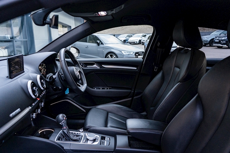 Audi 2.0 TFSI Black Edition Saloon 4dr Petrol S Tronic quattro Euro 6 (s/s) (310 ps)